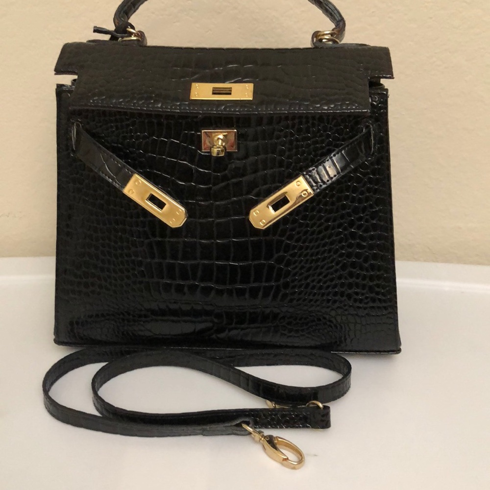 BNWOT faux croc bag in black